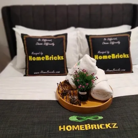 Riveria Suites, Kl Sentral By Homebrickz Kuala Lumpur Exterior photo